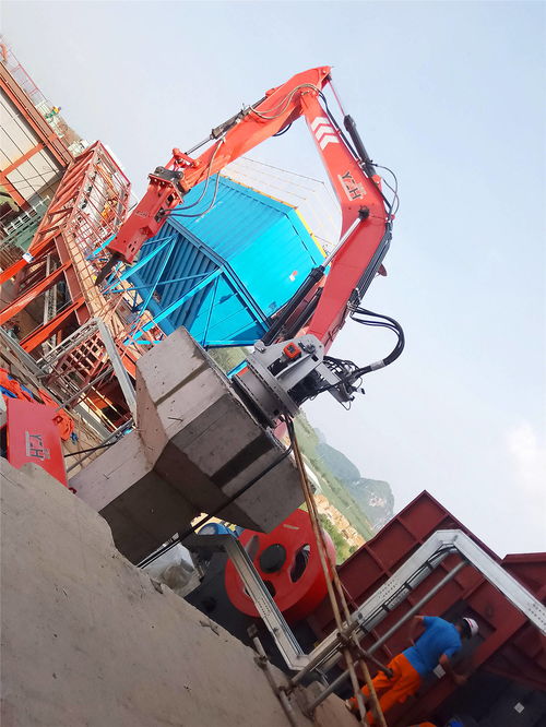 廣西建材廠生產線安裝固定式液壓破碎錘 優化流程，提升效益